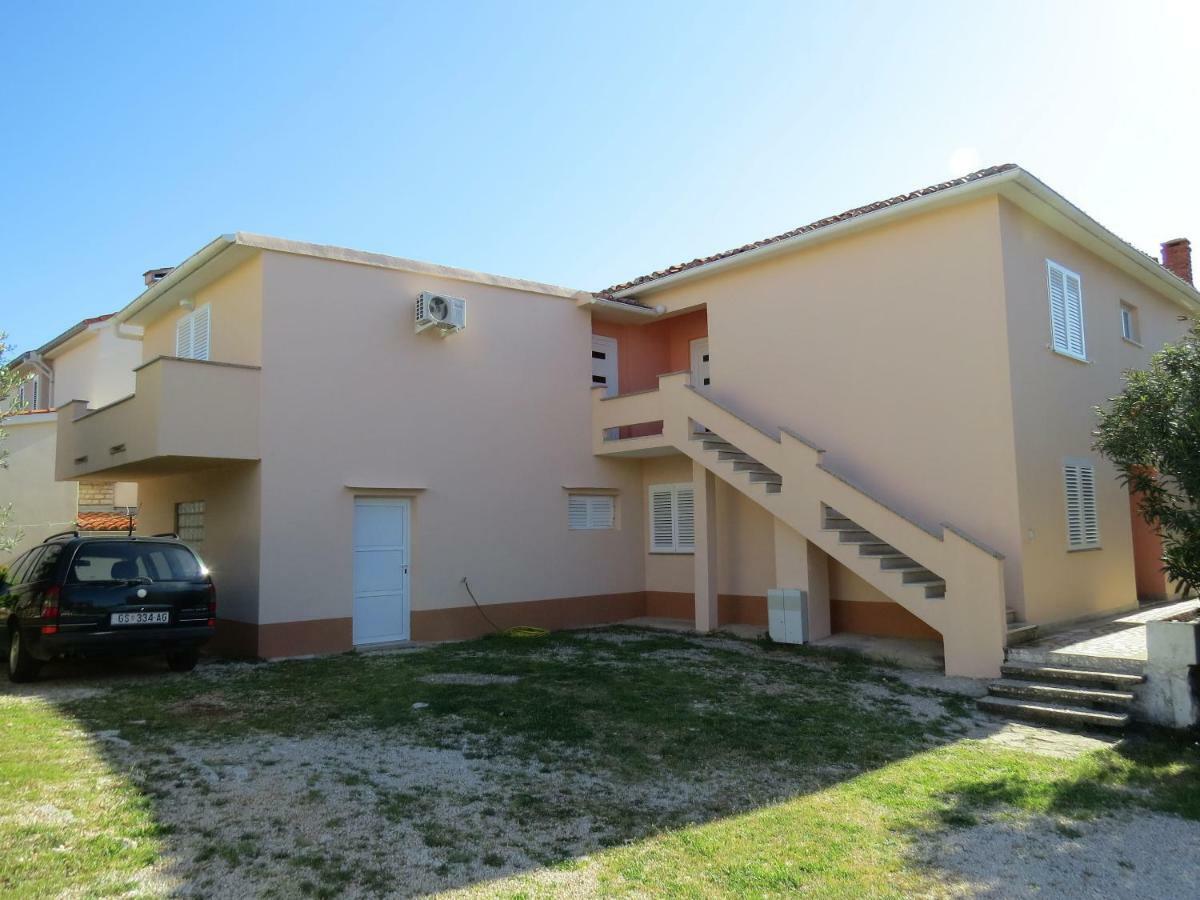 Apartment And Rooms Amenka Novalja Dış mekan fotoğraf